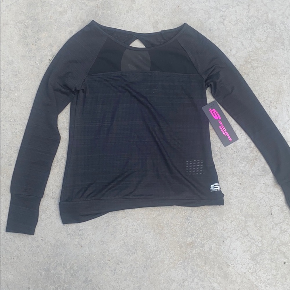 Sketchers sport long sleeve shirt